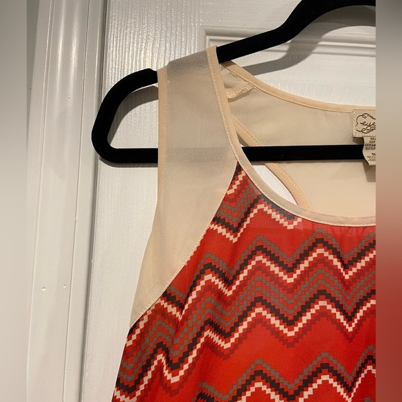Eyelash Couture Size M Sheer Racerback Red Cream Western Aztec Print Tank Top - Picture 5 of 10